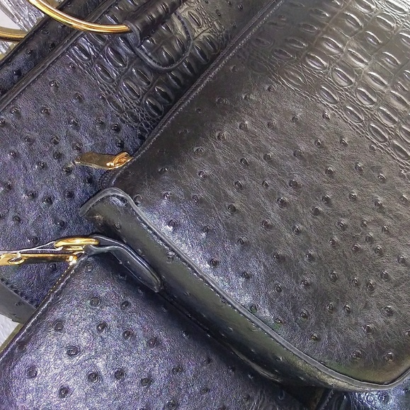 Purse - Picture 2 of 8